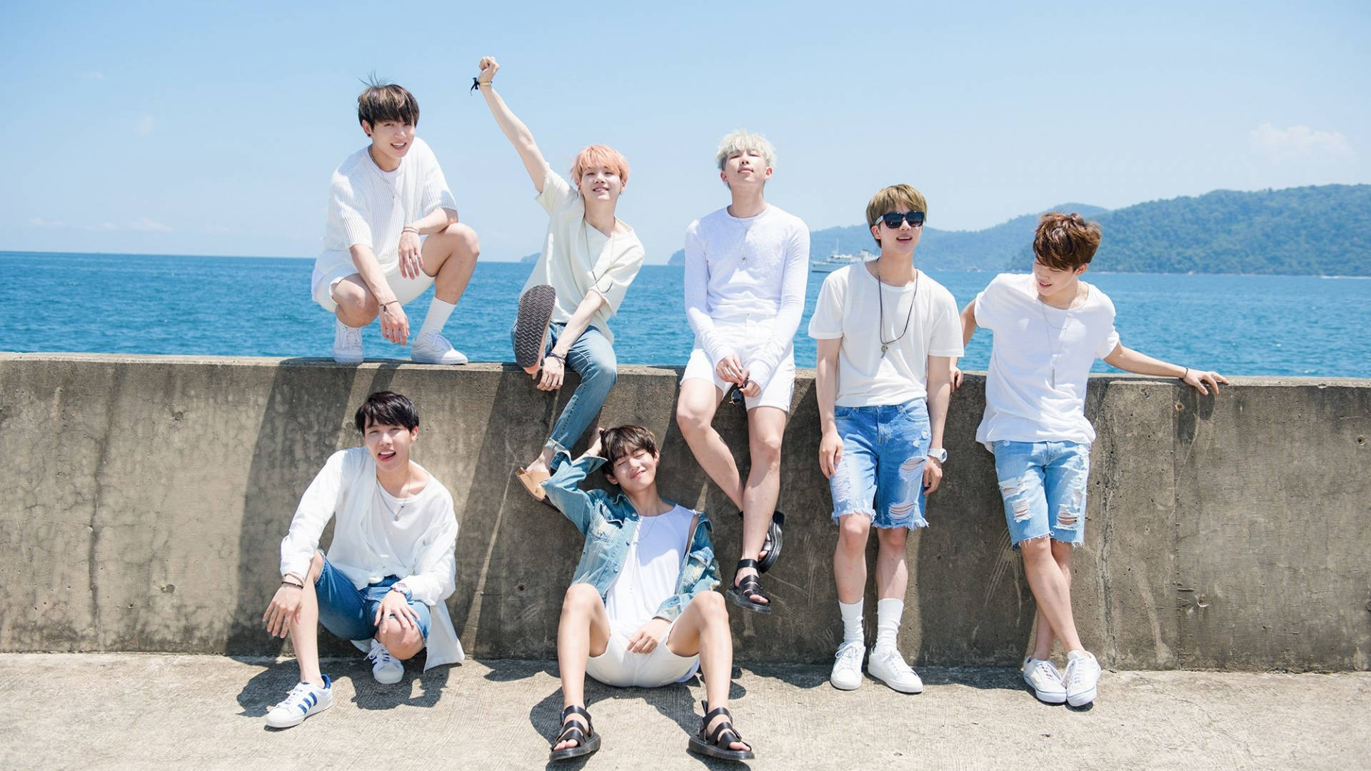 Bts Group Photo Wallpaper