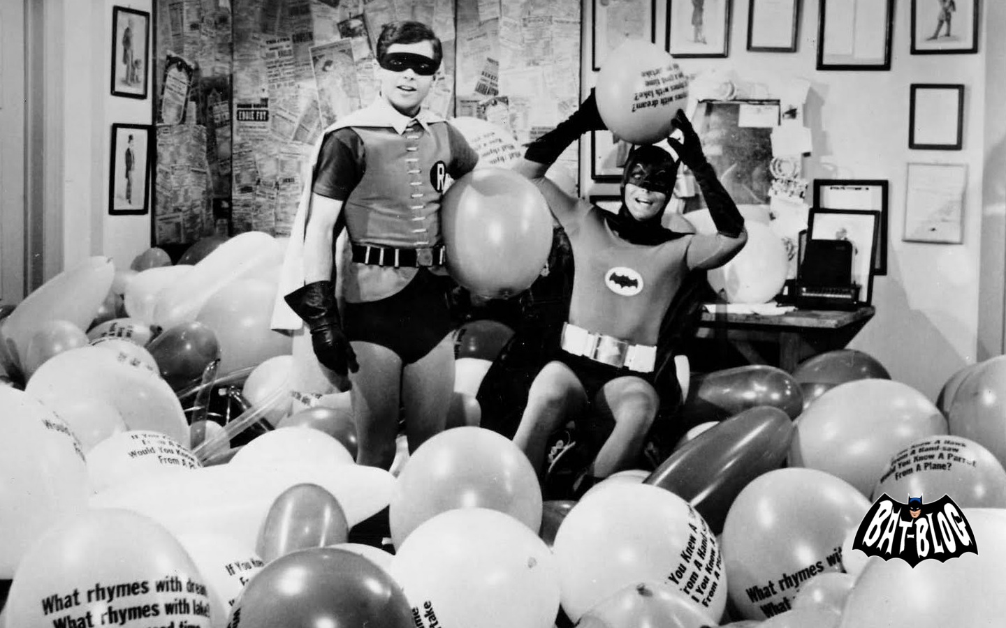 Wallpaper Batman Tv Show Robin Balloons Jpg