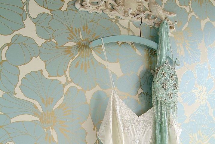 Cappella Lucido Wallpaper Modena Silk