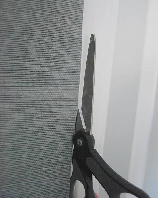 Do Not Use A Razor Blade It Will Tear The Grasscloth And Give You