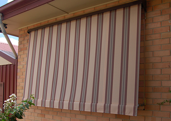 automatic blinds 2015   Grasscloth Wallpaper