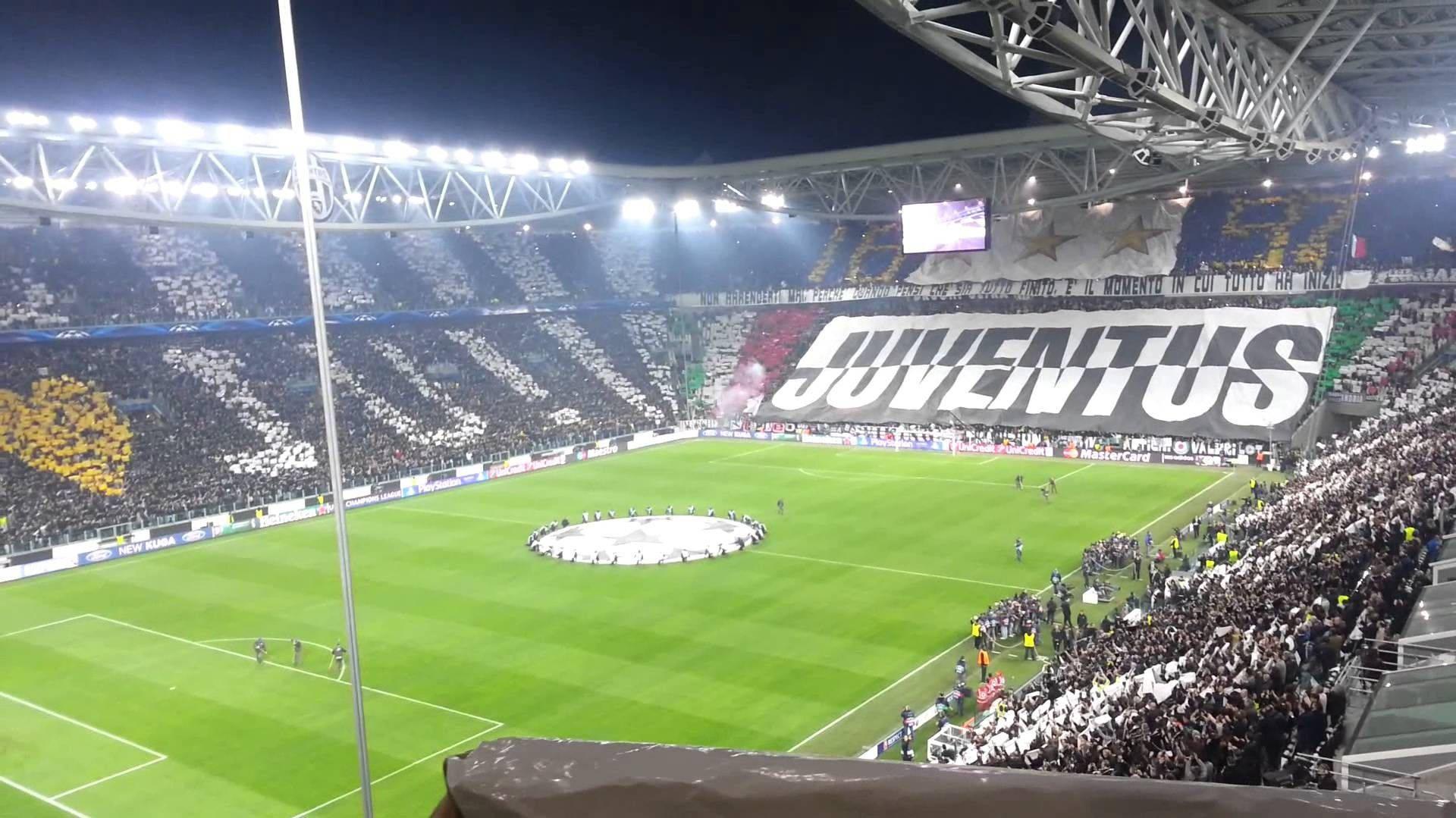 Ecstatic Juventus Fans At Allianz Stadium Wallpaper