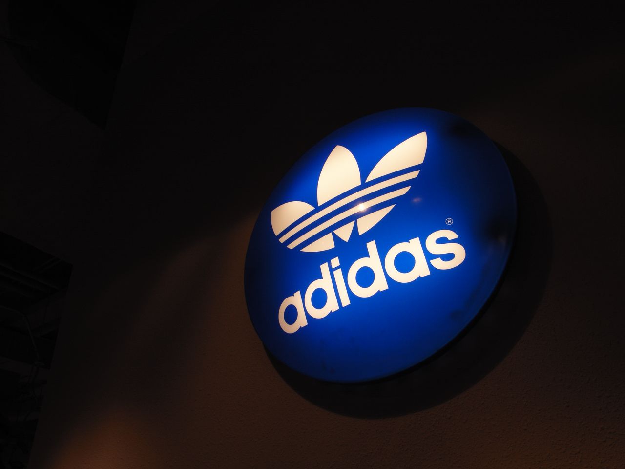 Adidas Marca Famosa Papel de Parede   Wallpaper