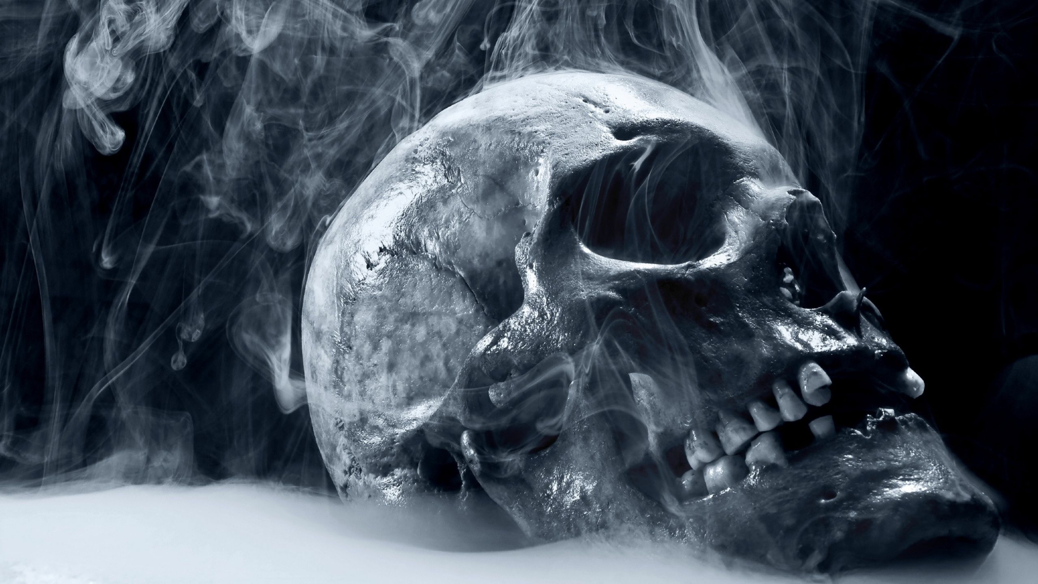 Gothic Dark Art Skull Smoking picture nr 61171