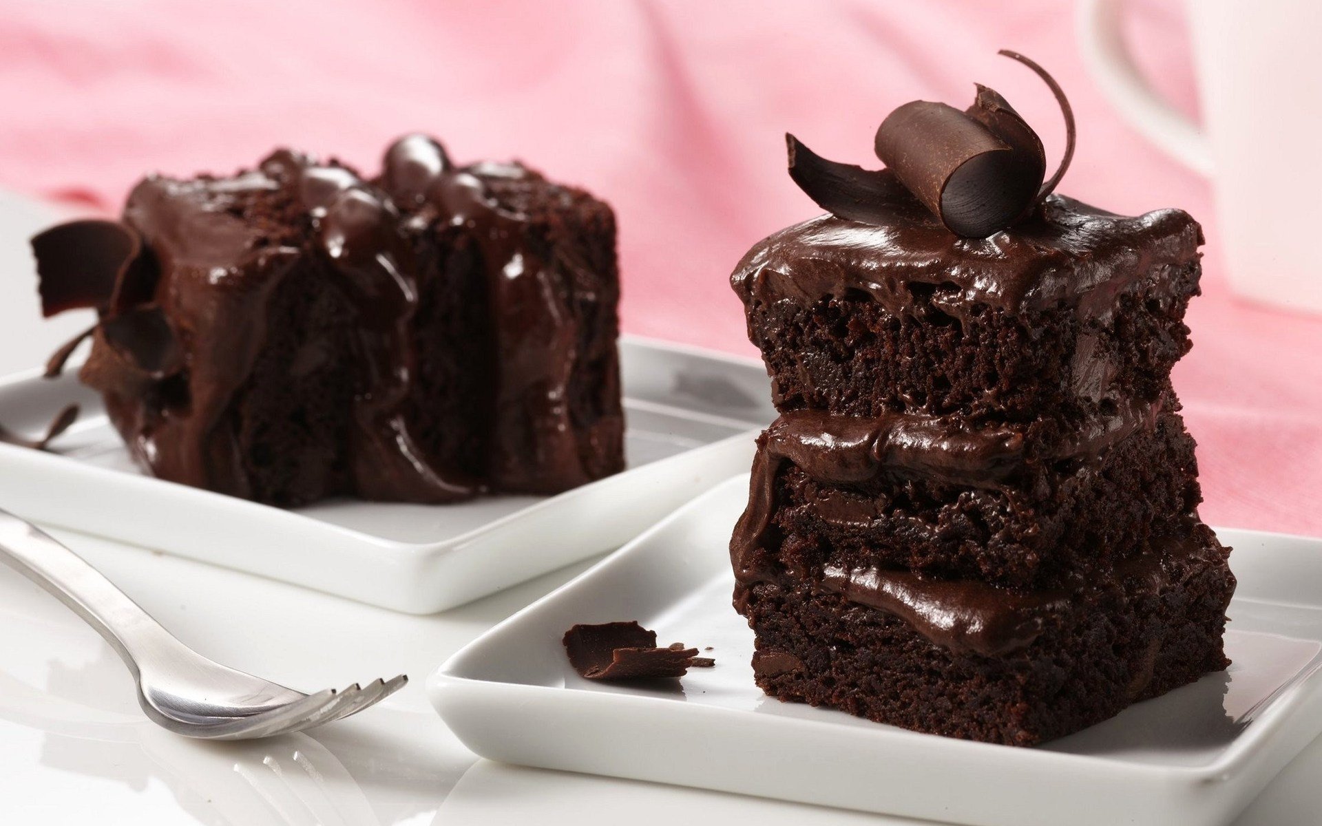 Delicious Chocolate Cake Served wallpaper