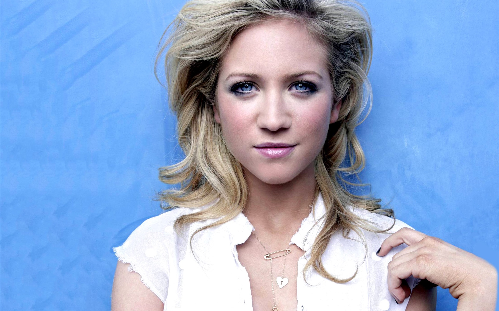 Brittany Snow Wallpaper High Resolution And Quality