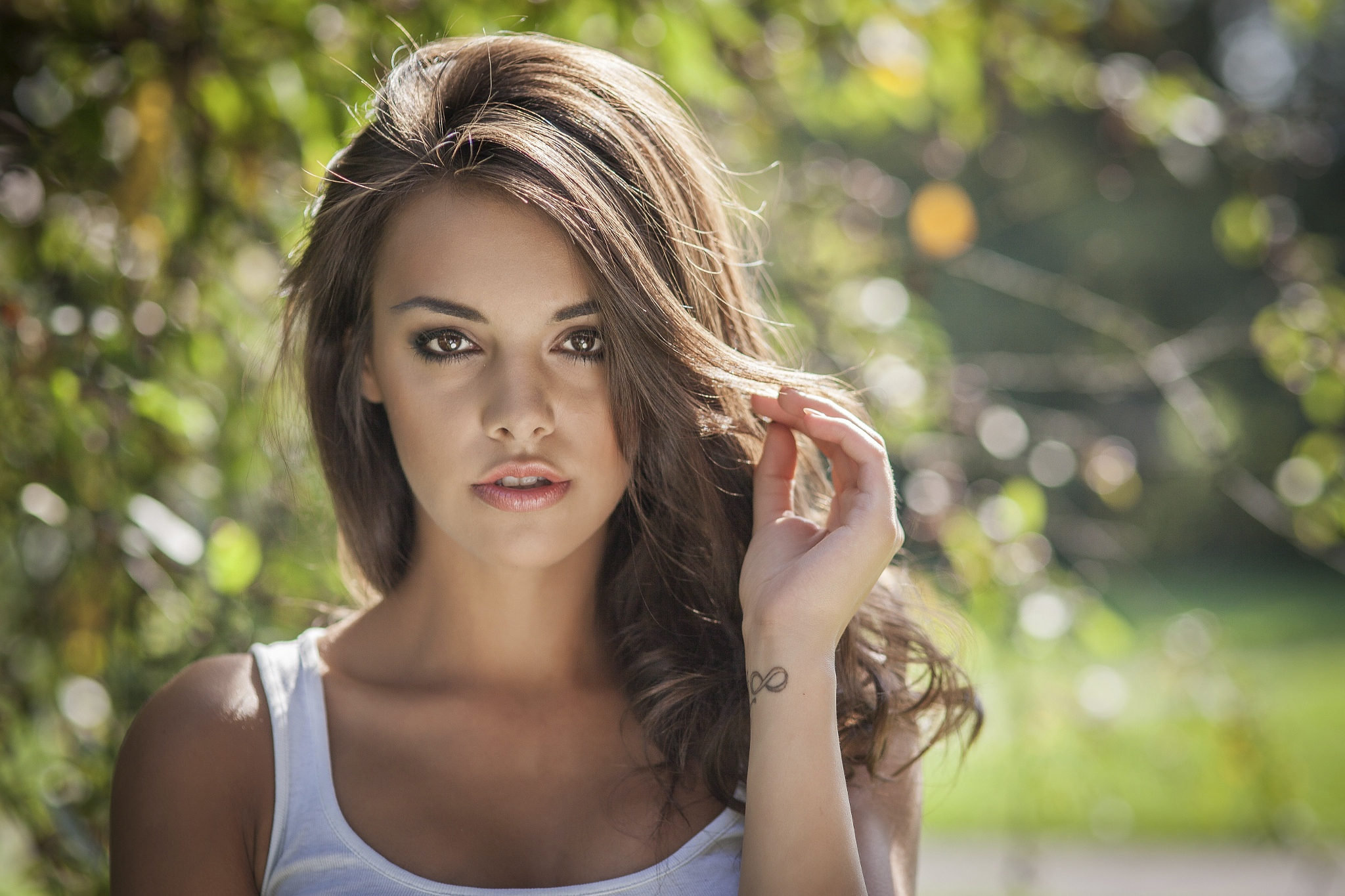 Bokeh Brown Eyes Brunette Woman Model HD Wallpaper