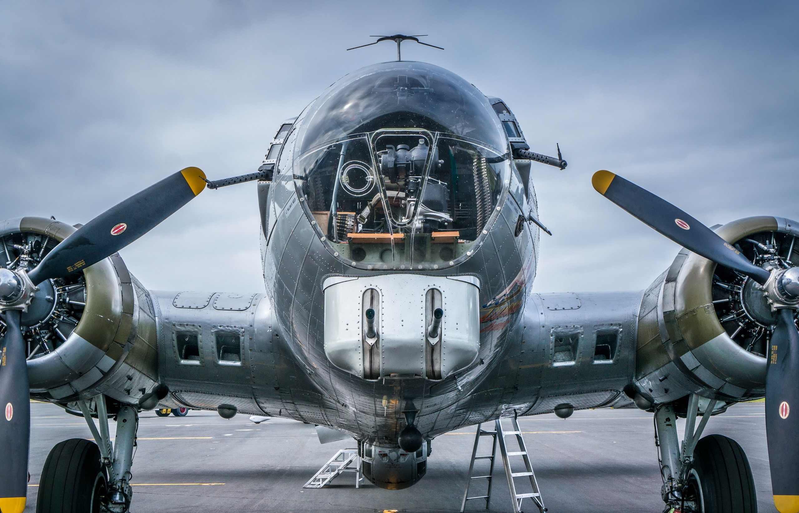Military Vehicle Aircraft Boeing B Flying Fortress