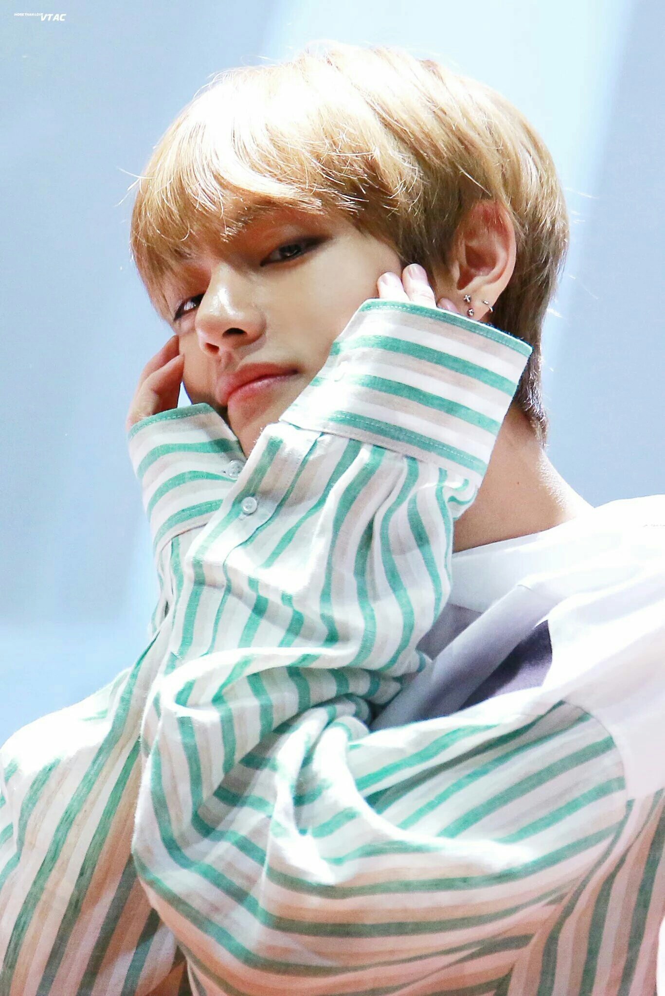 Kim Tae Hyung Wallpaper