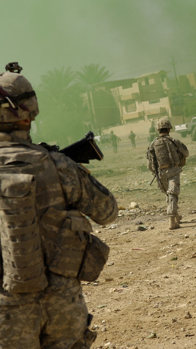 Wallpaper Soldier Hand Grenade U S Army Evacuation Iraq