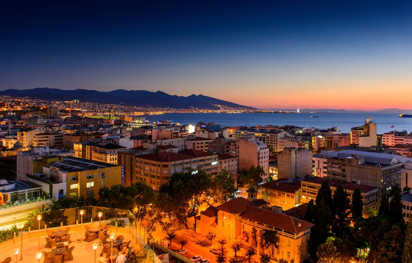 Izmir Wallpaper Top Background
