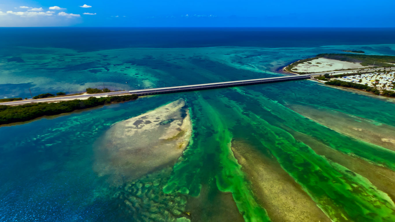 Aerial view of the Seven Mile Bridge Florida Keys Florida wallpaper