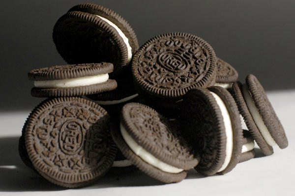 If It S Hip Here Oreo Cream Centers Carved Into Cameos Don T