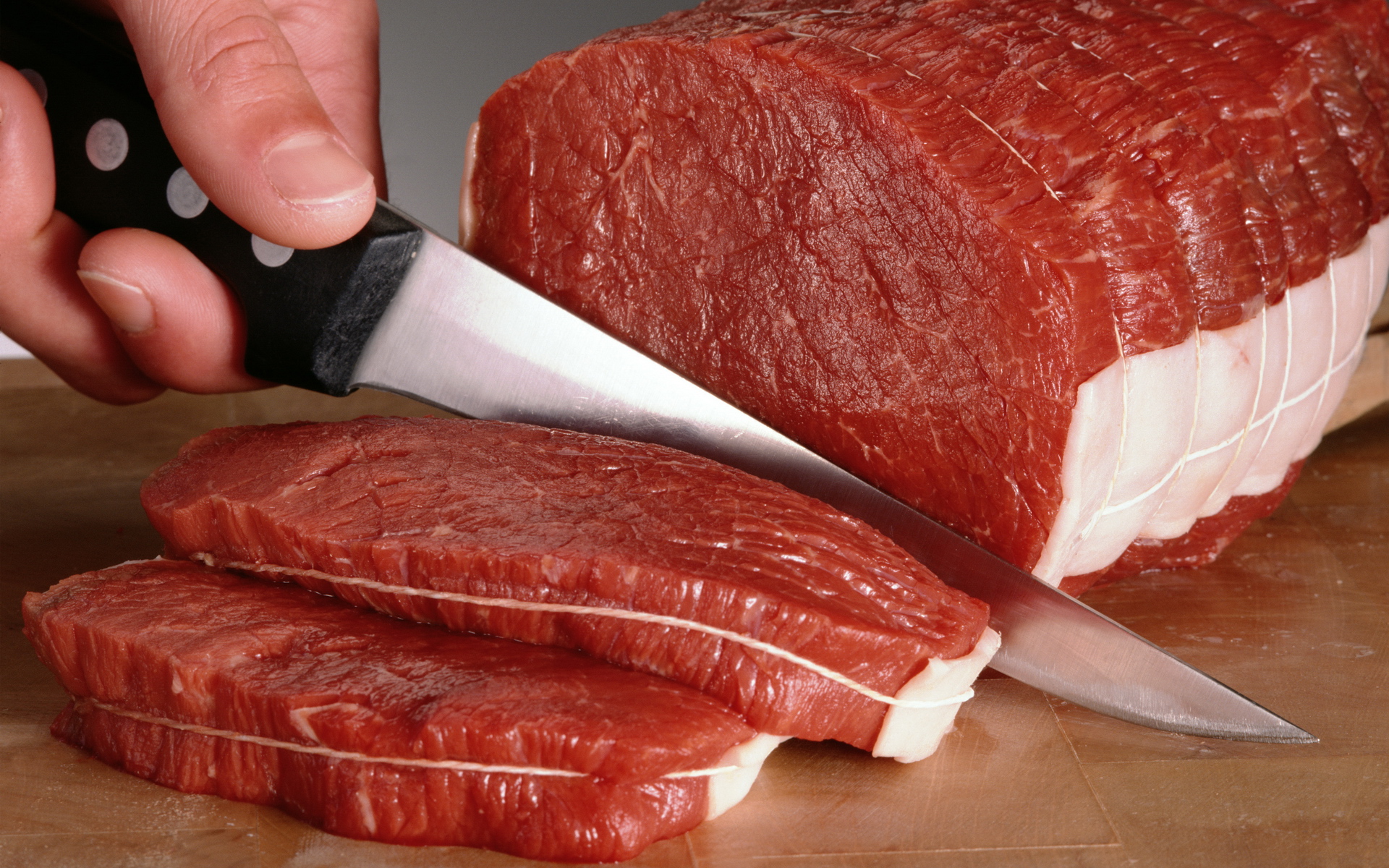 Wallpaper Knife Cuts Raw Meat 3d For Desktop
