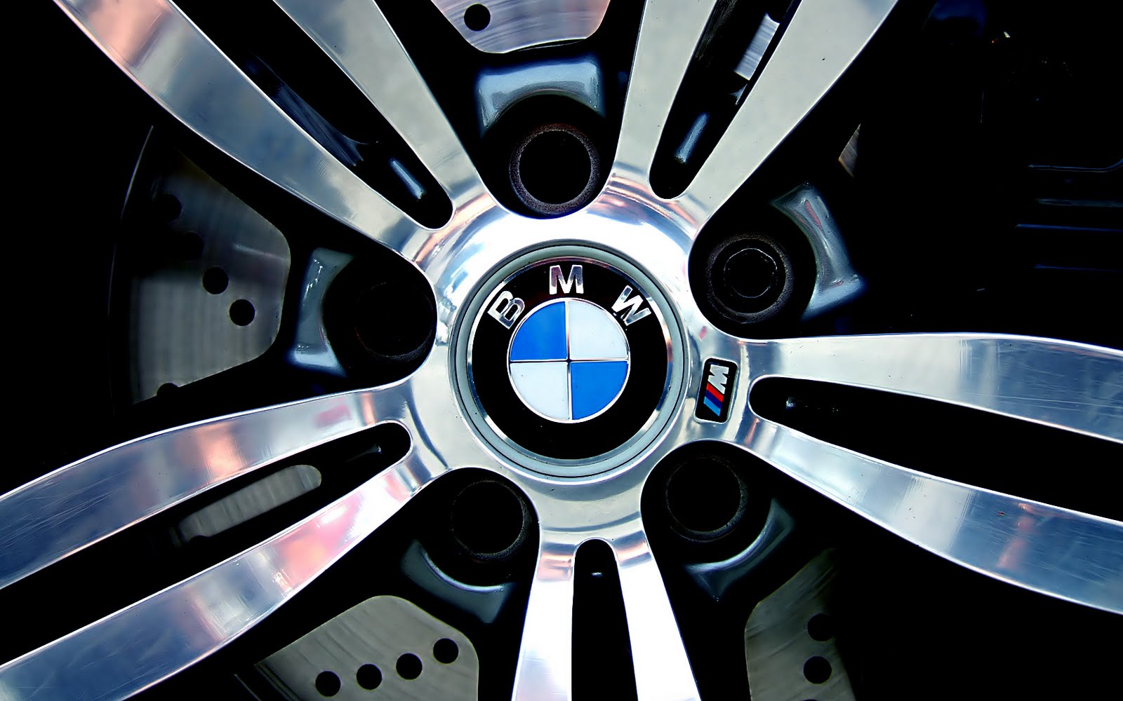 48 Bmw Logo Hd Wallpaper On Wallpapersafari