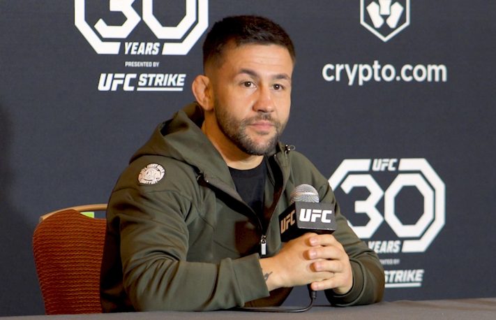 Pedro Munhoz Steps Into A Big Fight With Vera Title Hopes On The Line Wallpaper