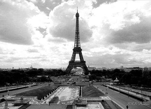 Paris Black White Photo Sharing