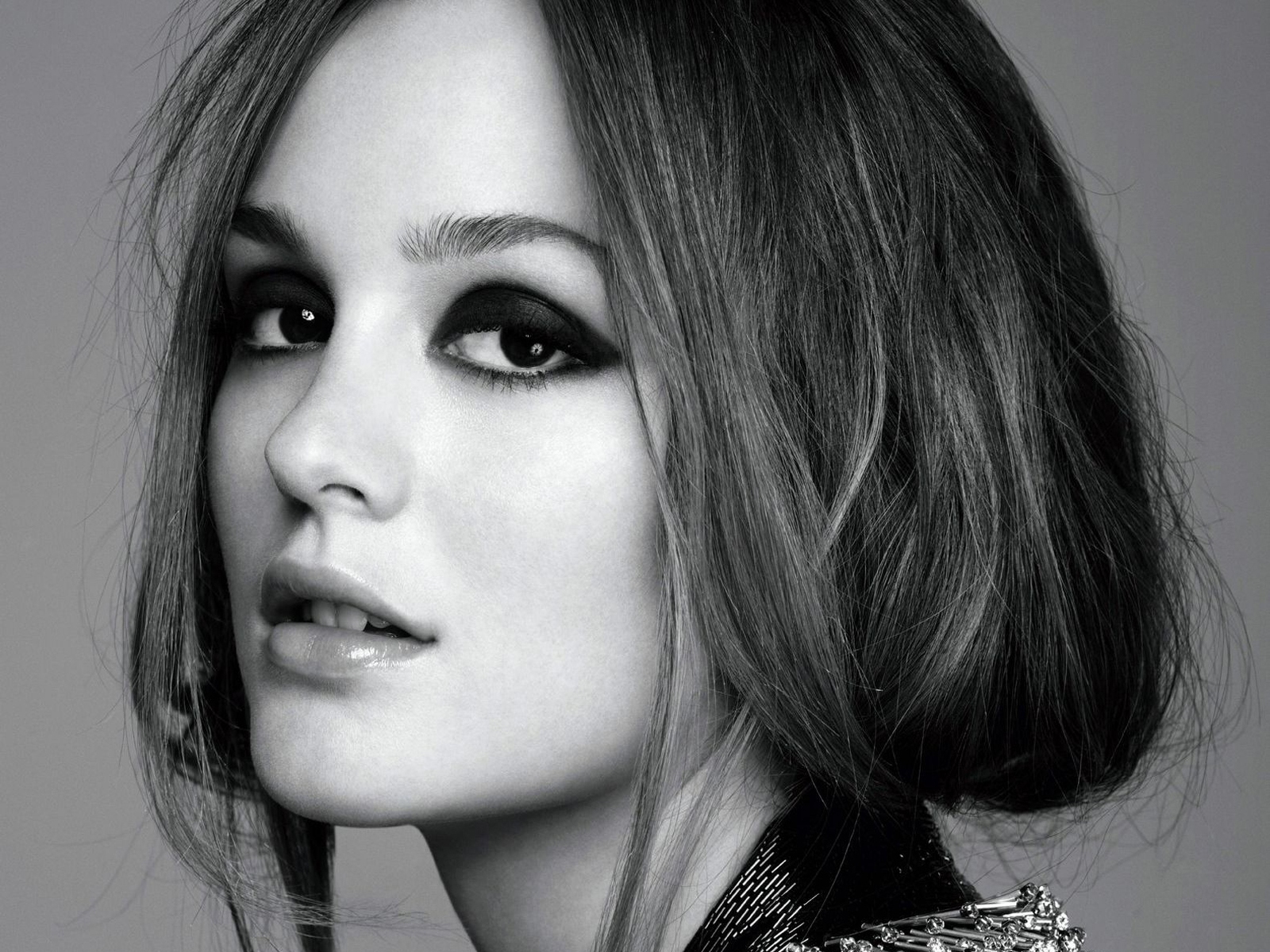HD Leighton Meester Wallpaper HDwallsource