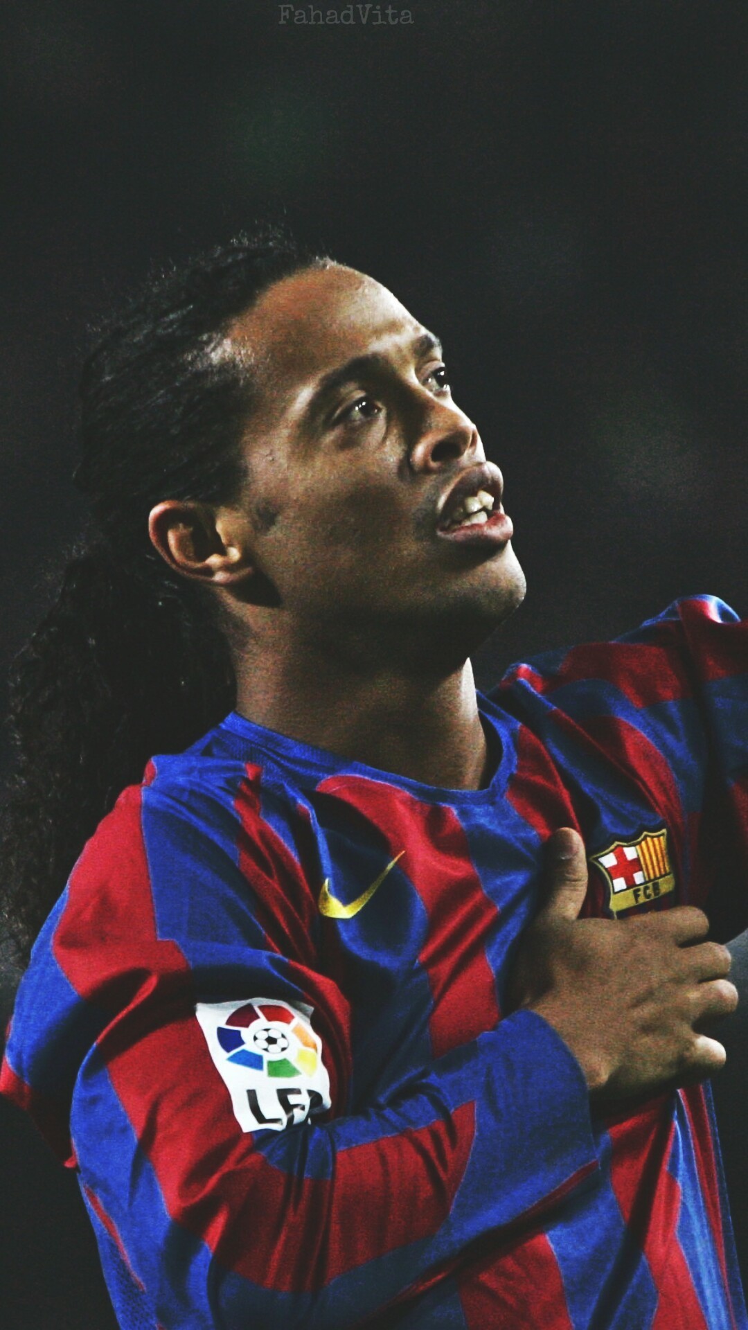 Messi Photos With Ronaldinho Wallpaper Download  MobCup