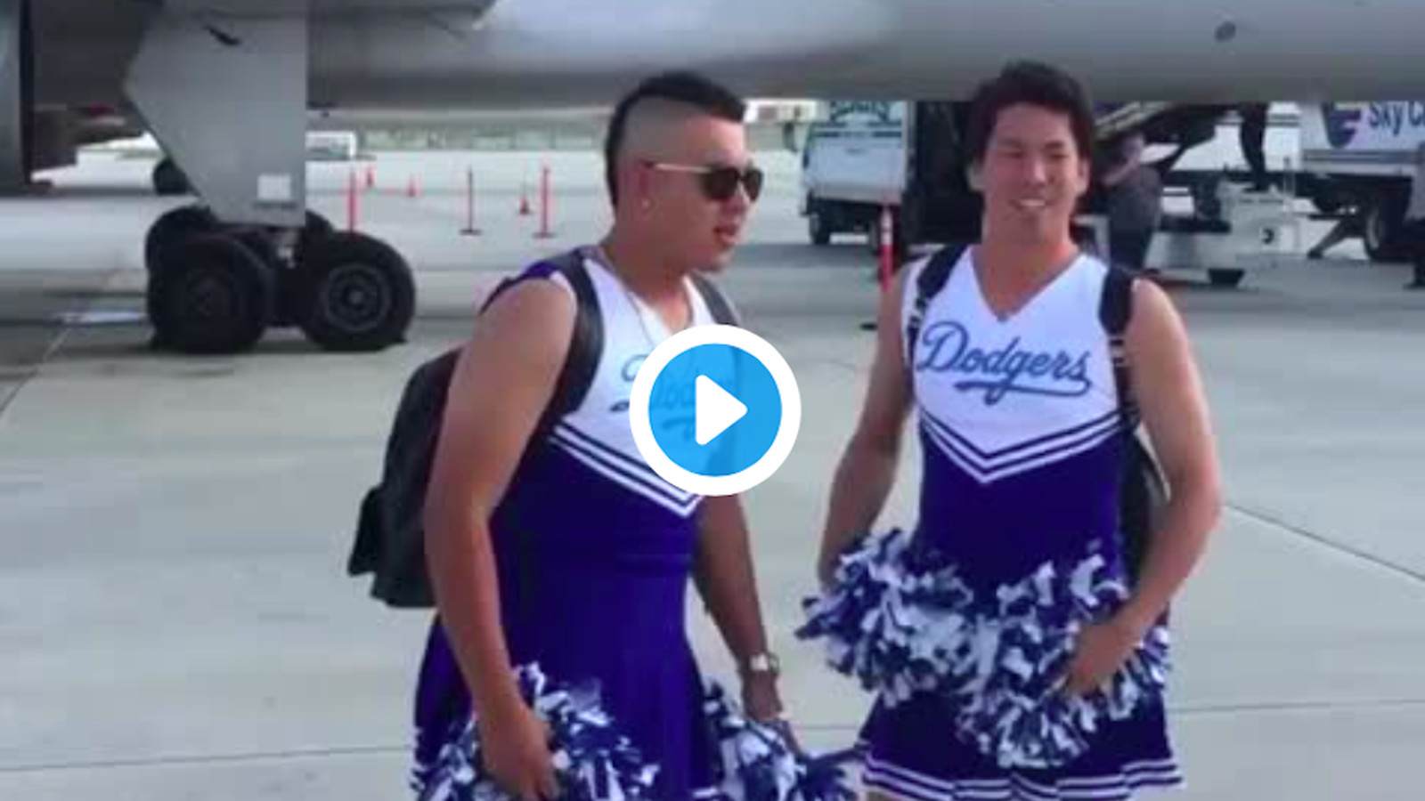 Dodgers Dress Up Rookies As Cheerleaders True Blue La