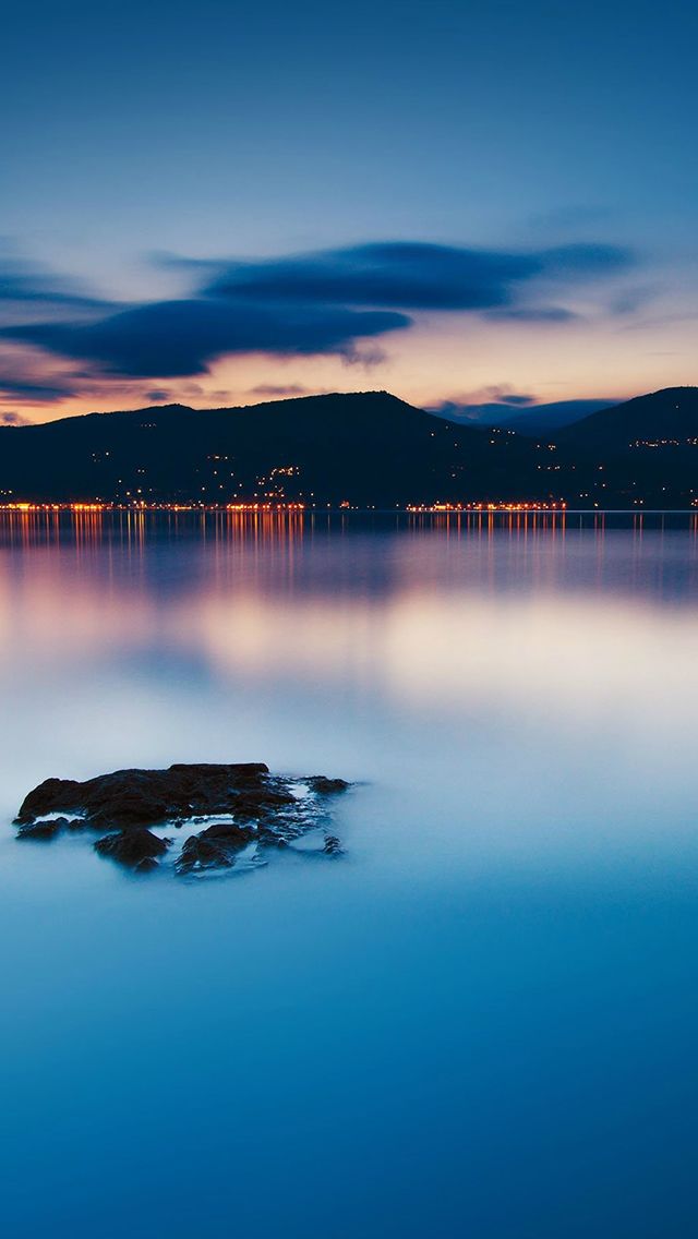 Nature Peaceful Lake Night Cityscape Seaside iPhone 5s Wallpaper