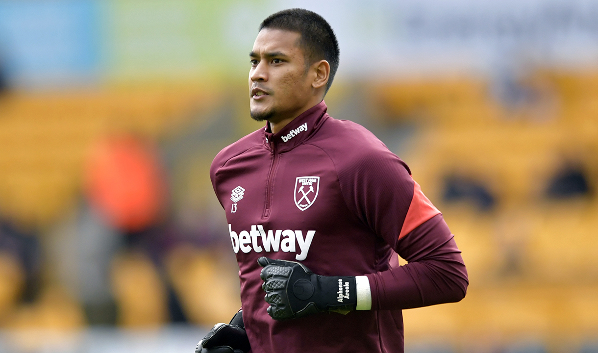 Alphonse Areola Wallpaper