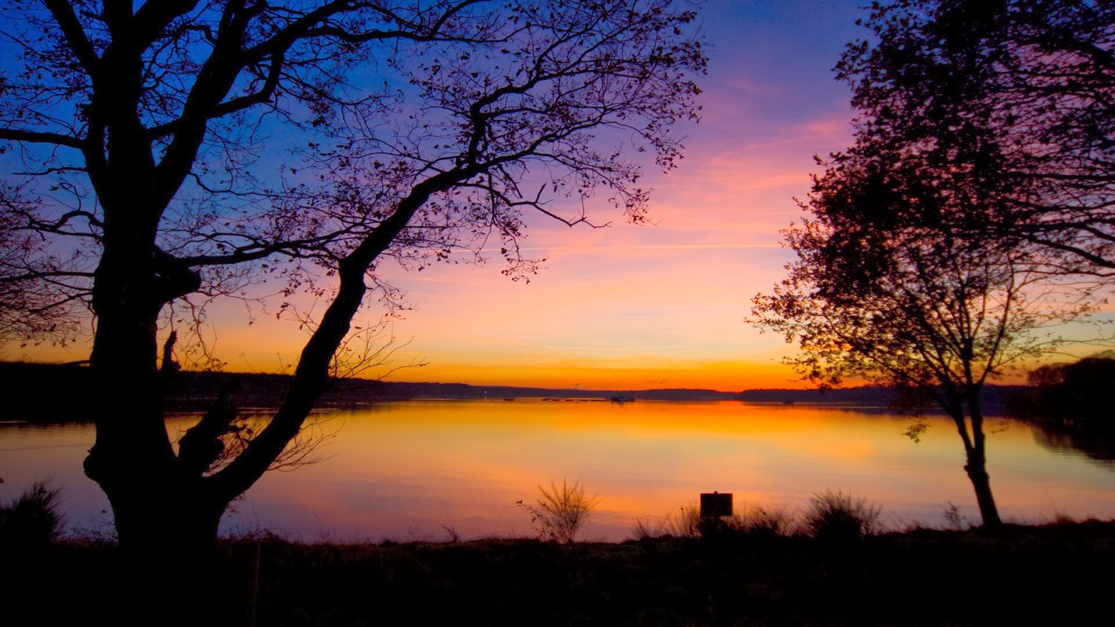 Sunset Lakeside