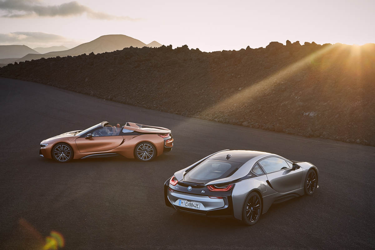 The New Bmw I8 Roadster And Coupe Look Stunning Rescars