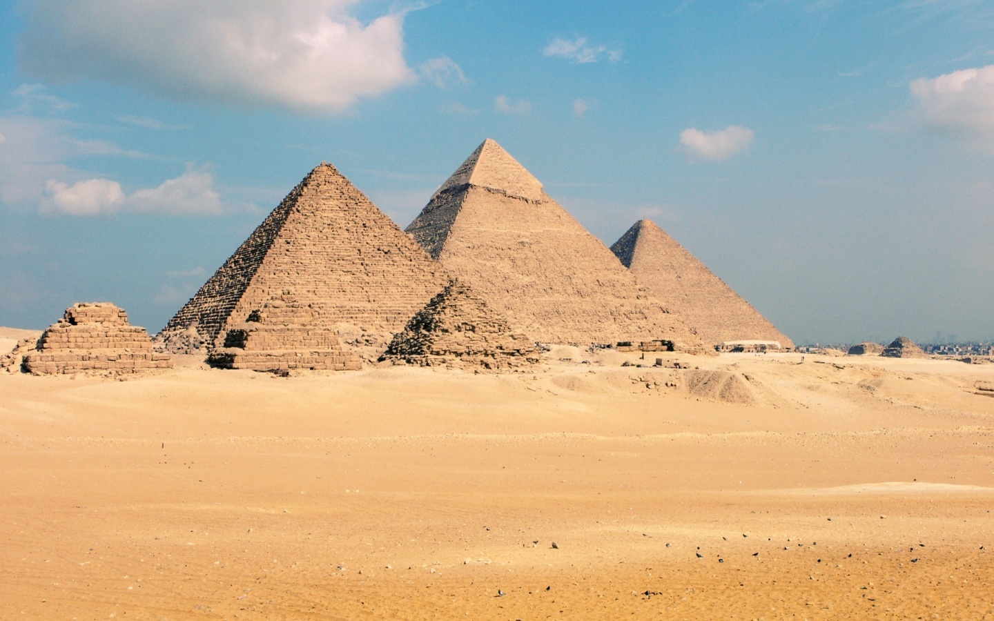 Giza Pyramid Wallpaper Pyramids Photo Background