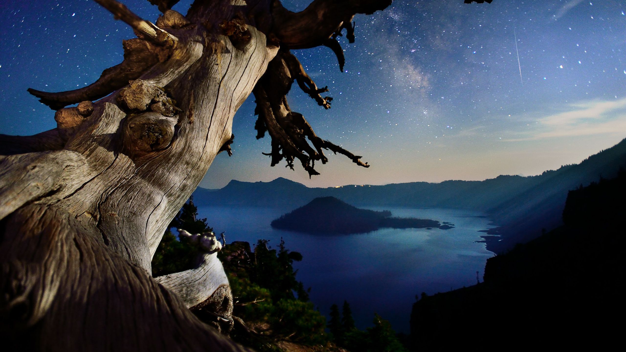 Night Over Crater Lake Oregon X Post From R Pics I