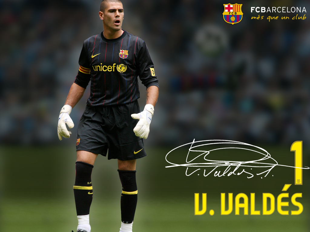 Barcelona Daily Photo Victor Valdes Wallpaper With Signature