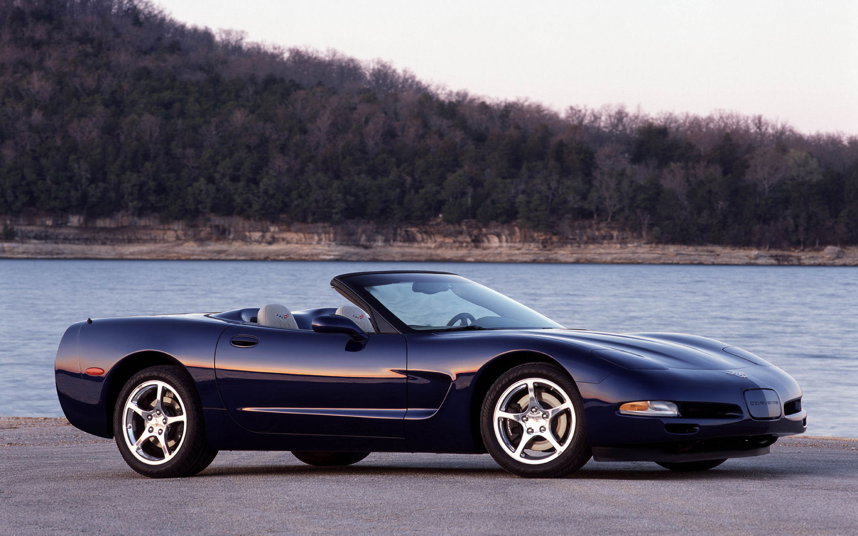 Chevrolet Corvette Desktop Wallpaper