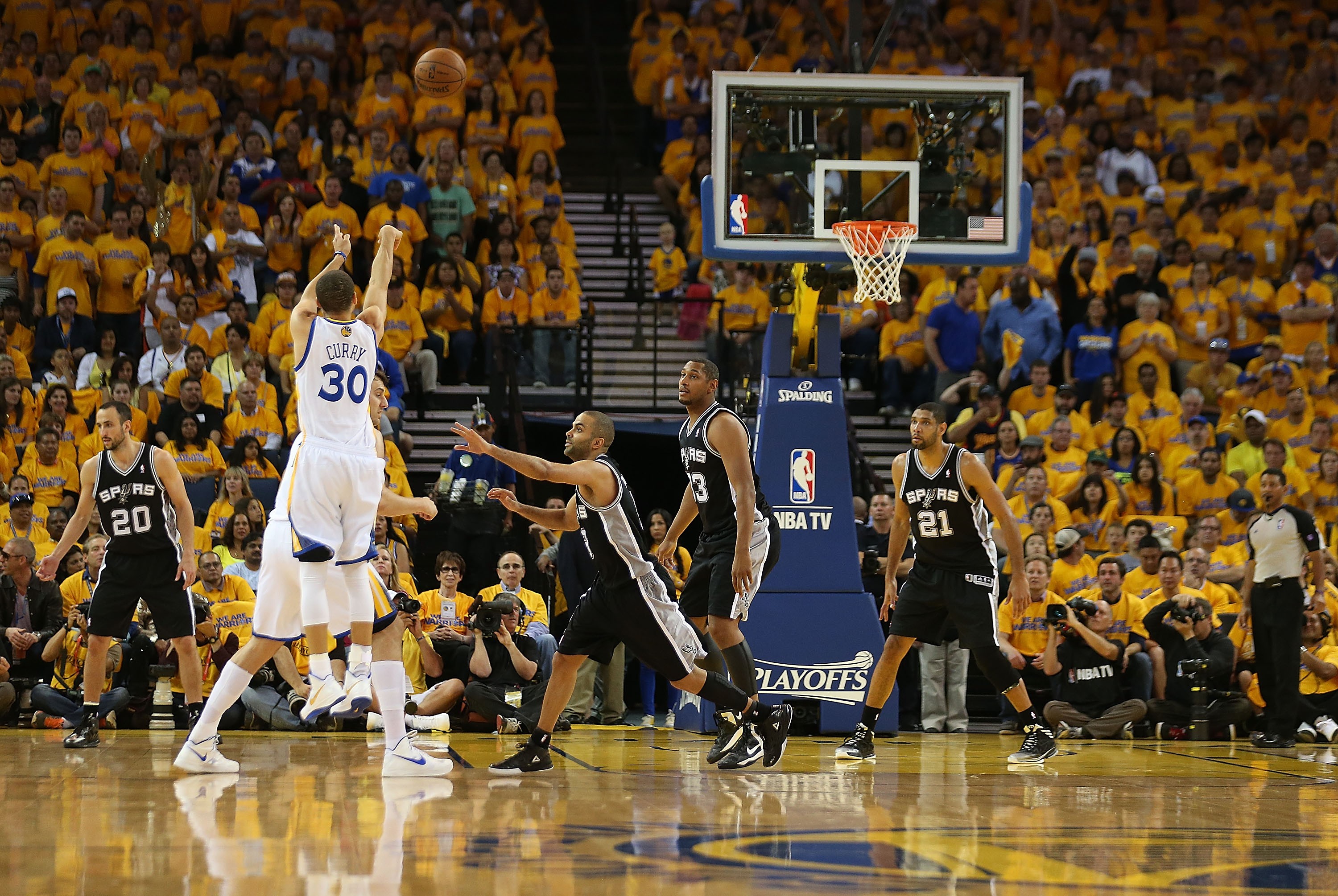 Stephen Curry S Run In The Playoffs Has Made Him A Folk Hero To