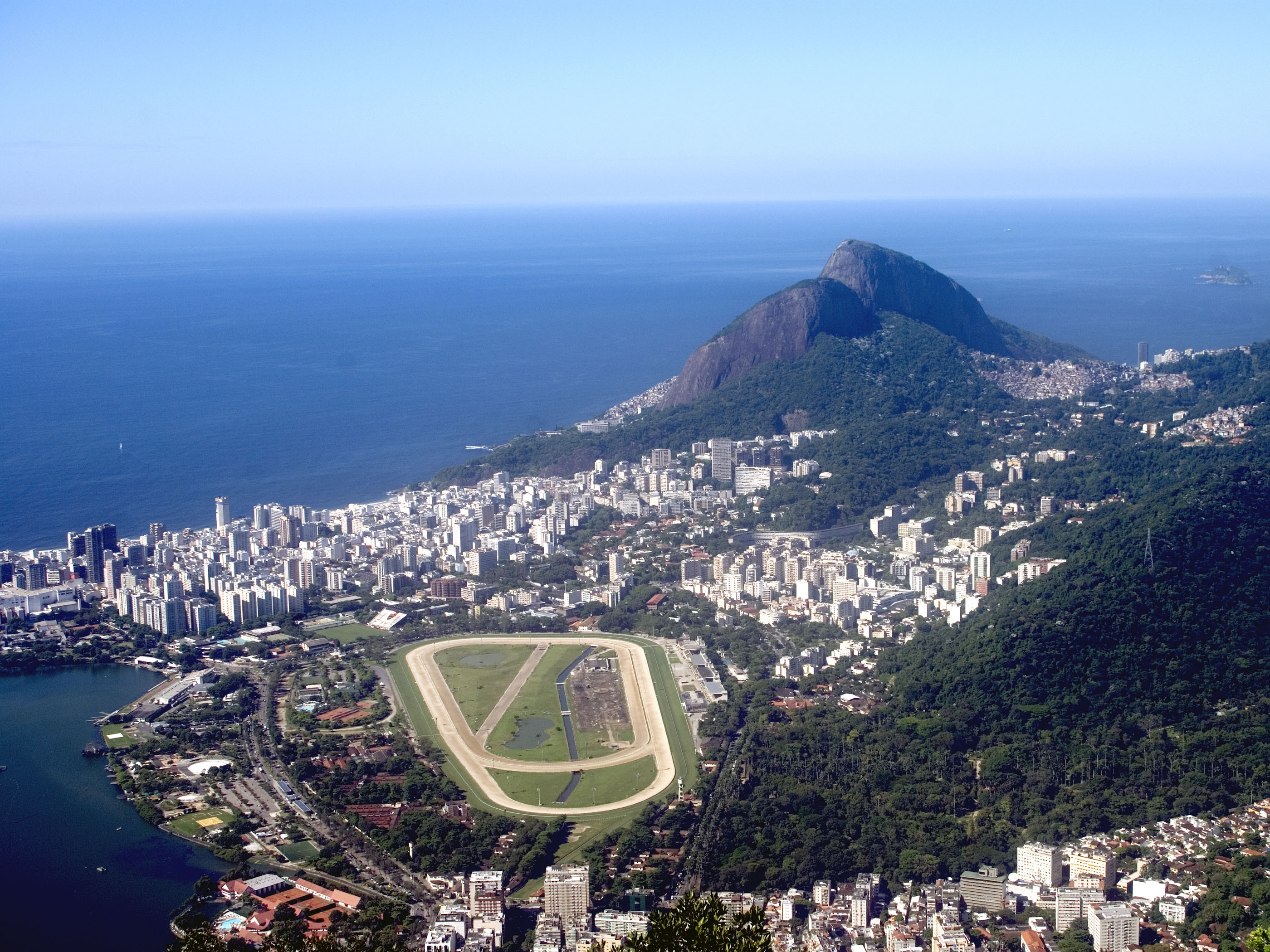 Rio De Janeiro In Brazil Background Hivewallpaper