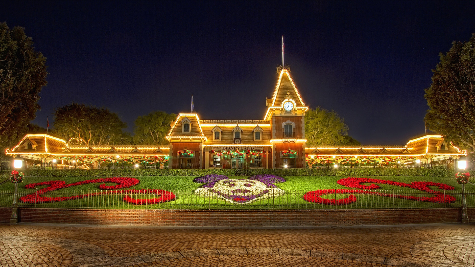 Christmas At Disneyland Desktop Pc And Mac