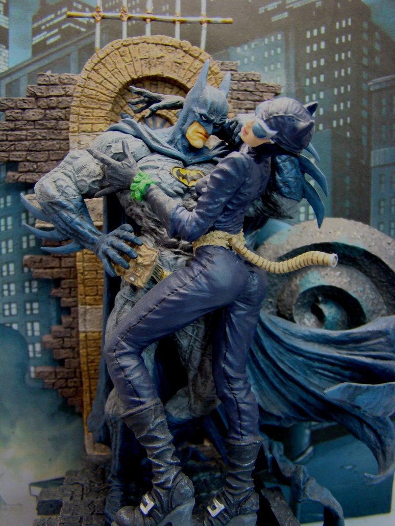 Hush Batman And Catwoman Statue By Skphile