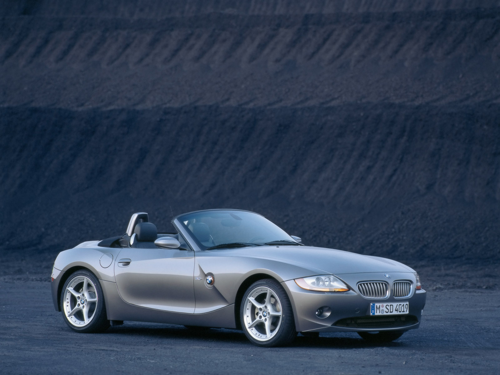Bmw Z4 Roadster Front Angle Wallpaper