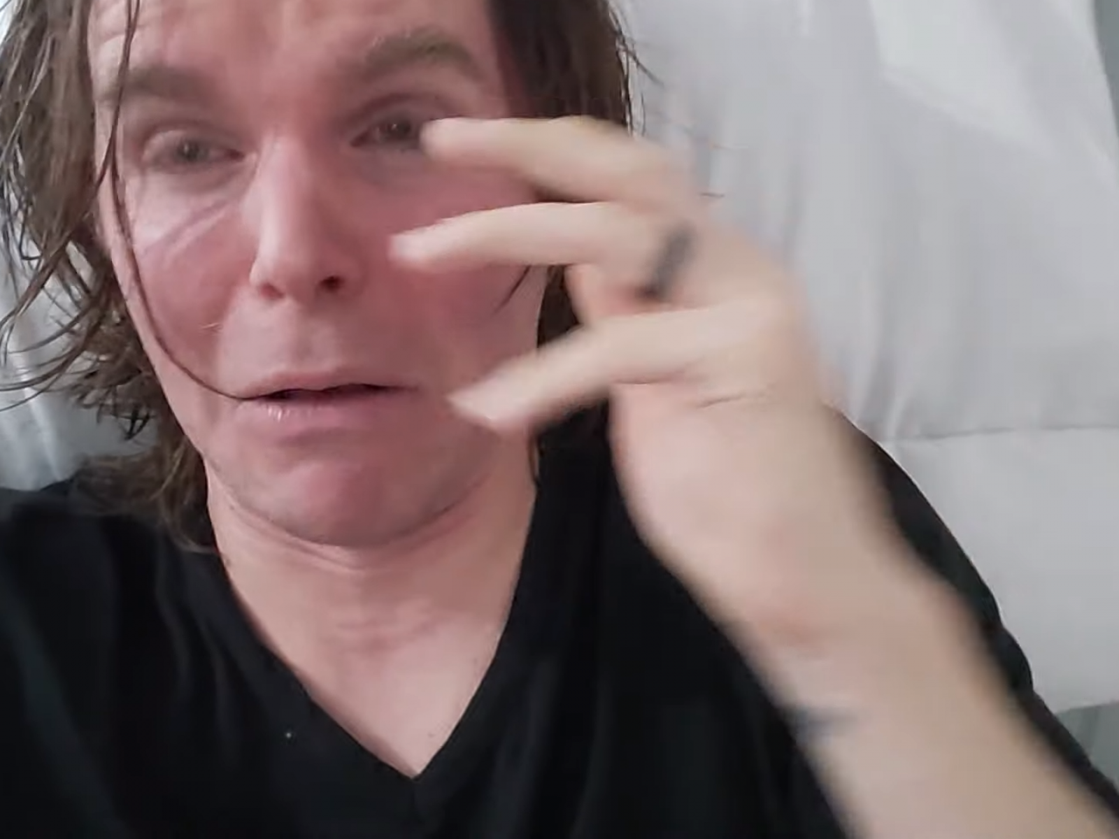 Who is Onision YouTuber Banned from Patreon After Doxxing 1600x1200