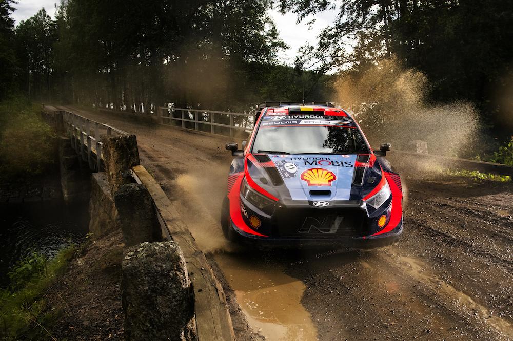 Thierry Neuville Racer