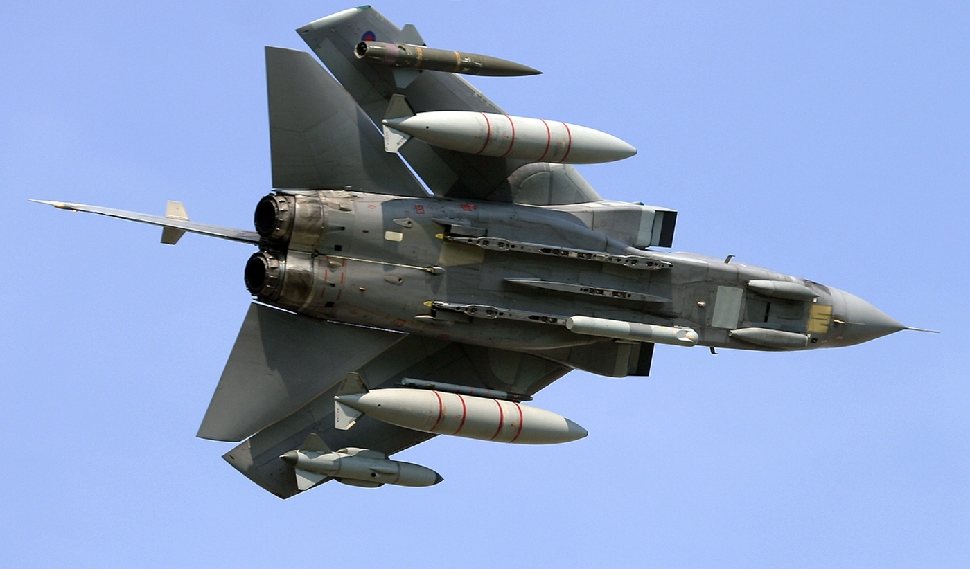 Tornado Of Royal Air Force Inverted Flight Aircraft Wallpaper