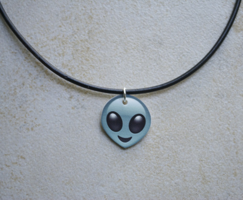 Alien Emoji Choker At Shopbenji
