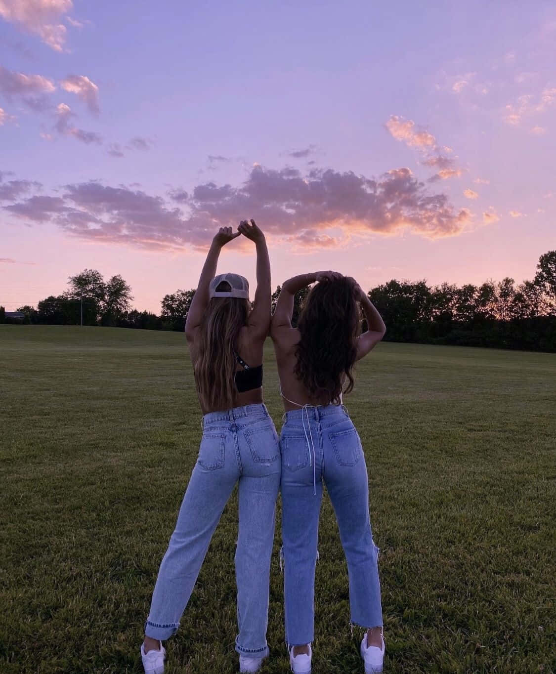 Best Friend Aesthetic Wallpaper