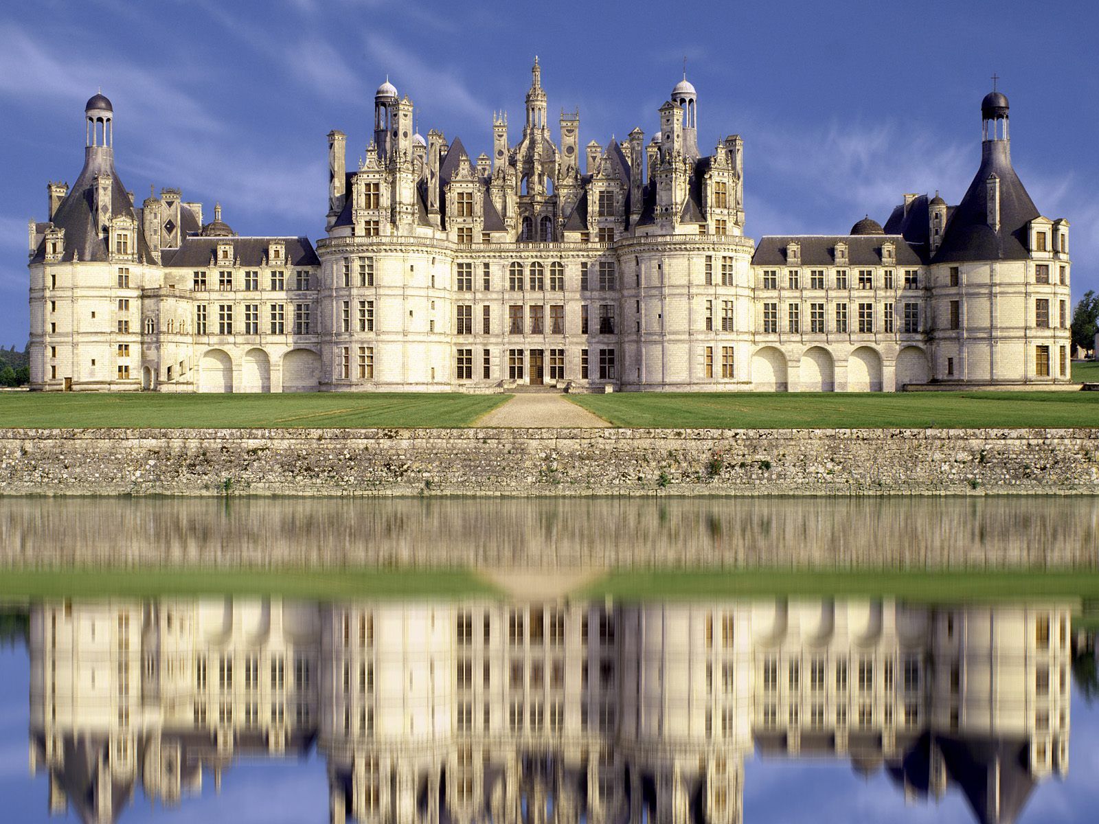 Chateau De Chambord Loire Valley France Desktop Wallpaper Nr
