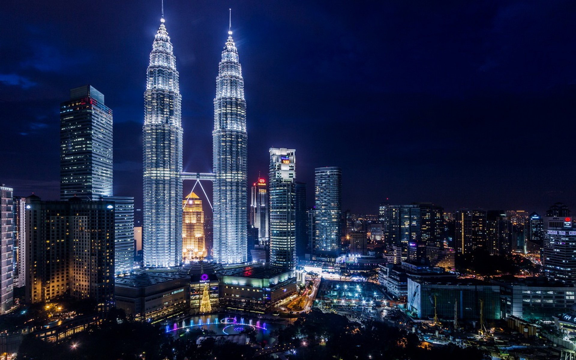 Petronas Towers Skyscrapers Kuala Lumpur Malaysia