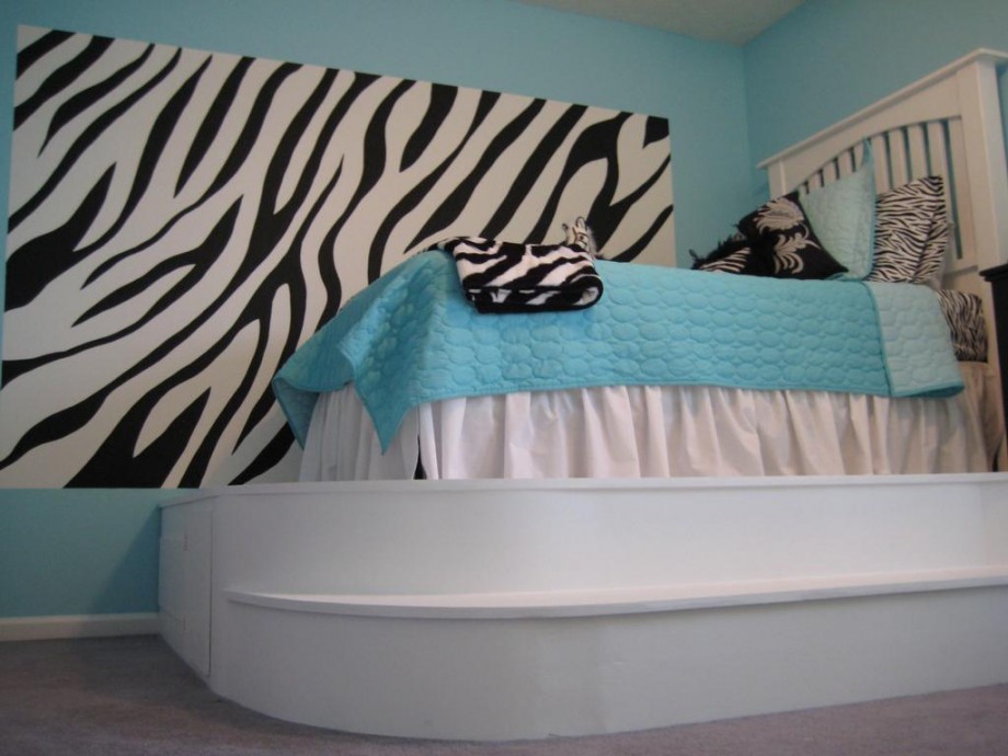 Take a look at some of these Zebra bedroom stunners