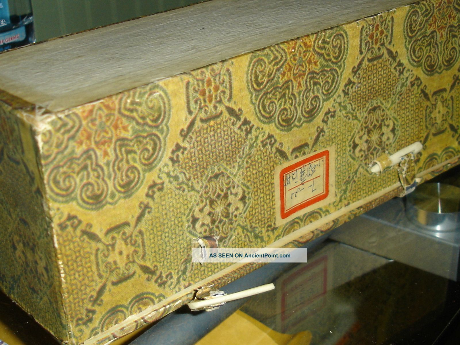 Rare Antique Vintage Chinese Wallpaper Dresser Box C Bone