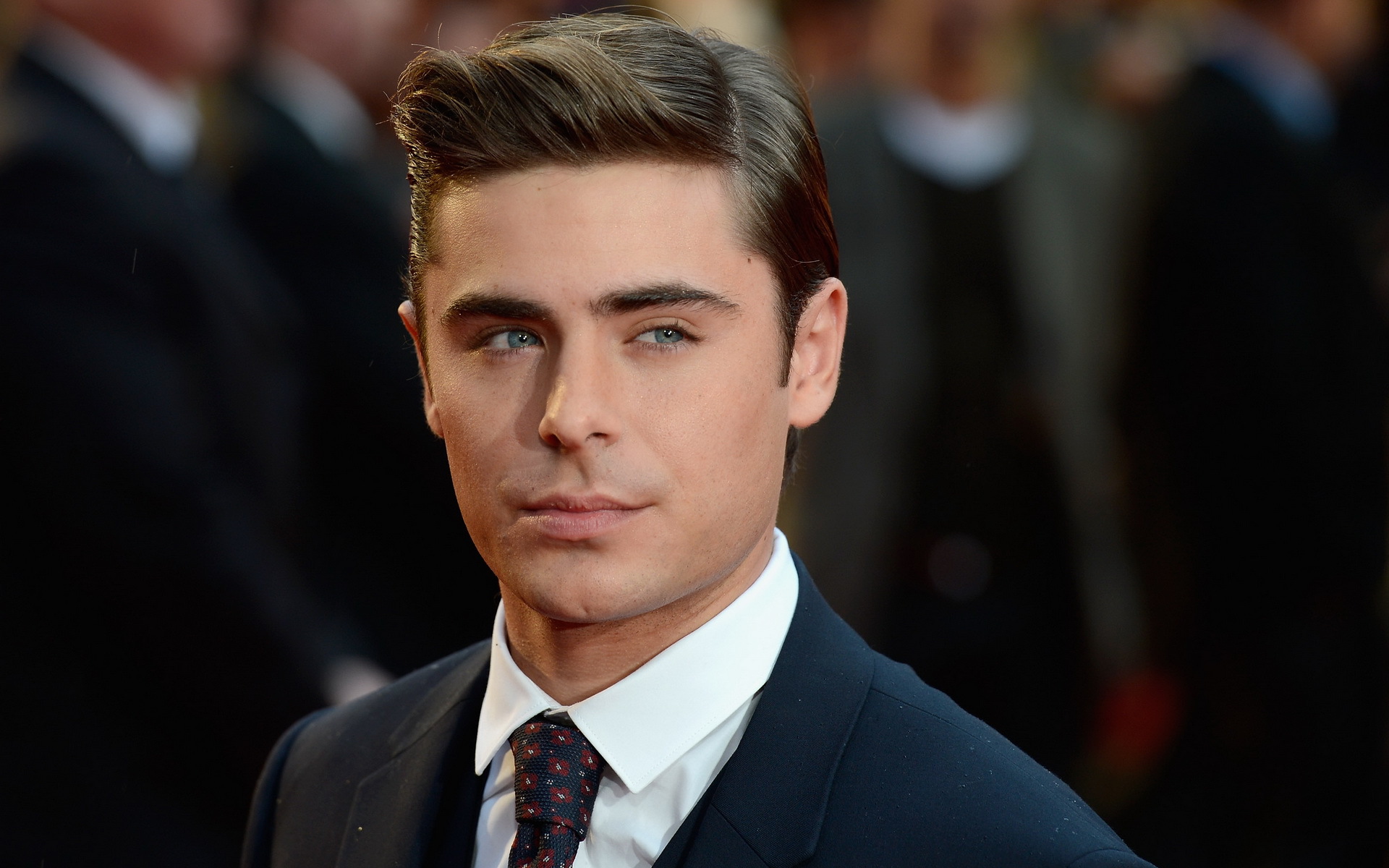 Famous Actor Zac Efron Wallpaper And Image Pictures