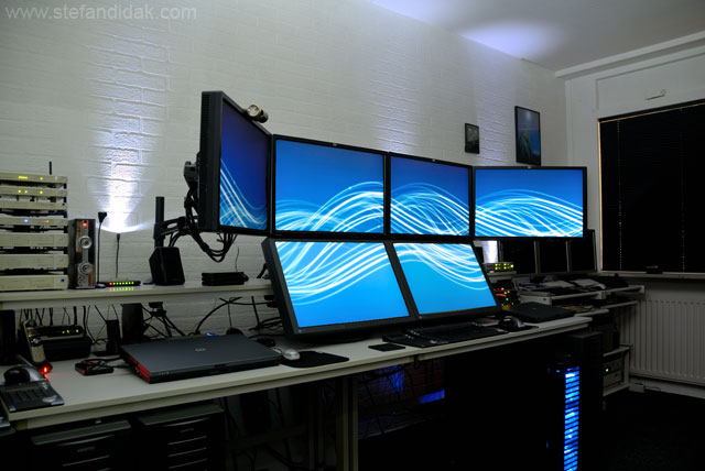 Lifeofanut Windows 7 Wallpaper Stretch Across Two Monitors
