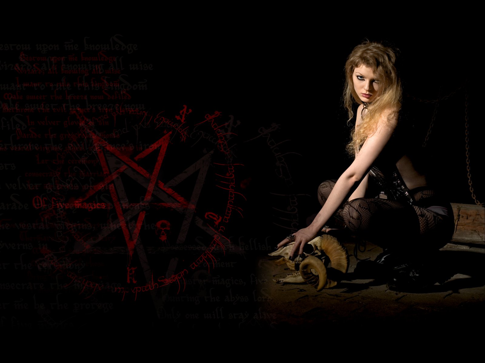 Satanic Edition Features Stunning New Icon Theme And Wallpaper