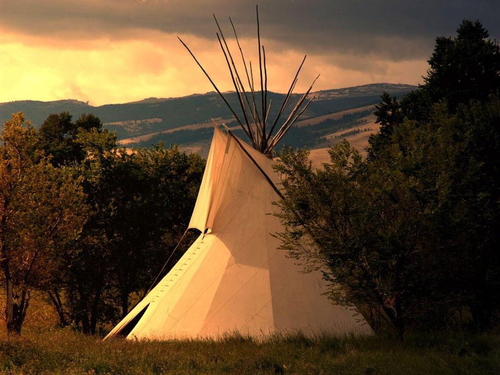 Native American Teepees Wallpaper Top